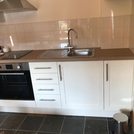 Nuneaton - Cottage - Sleeps 2 - Parking - Garden 외부 사진