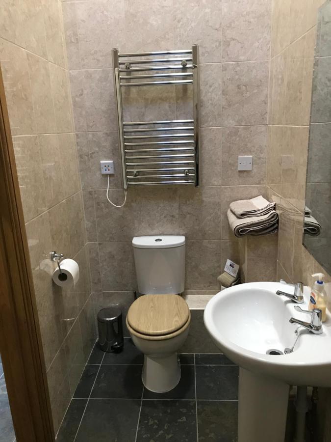 Nuneaton - Cottage - Sleeps 2 - Parking - Garden 외부 사진